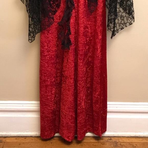 Incharacter Costumes L vampire queen red black maxi dress velvet Dress Only - Picture 13 of 13